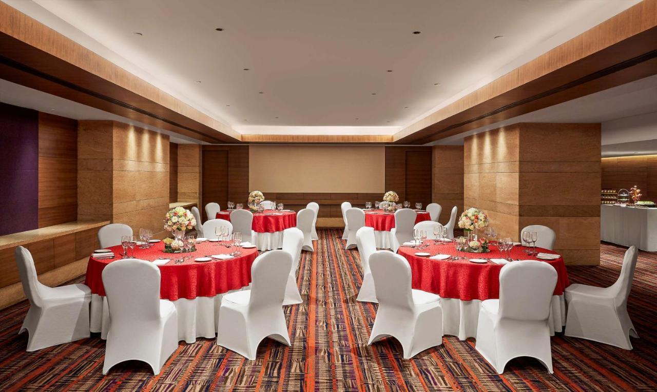 Grand Hyatt Mumbai Hotel And Residences Екстер'єр фото The Royal Ballroom