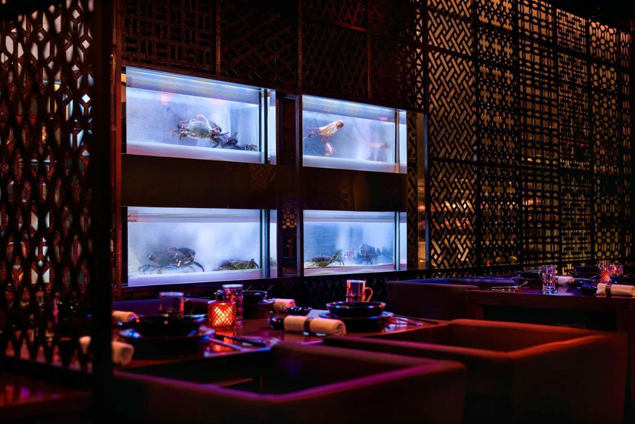 Grand Hyatt Mumbai Hotel And Residences Екстер'єр фото The interior of the restaurant