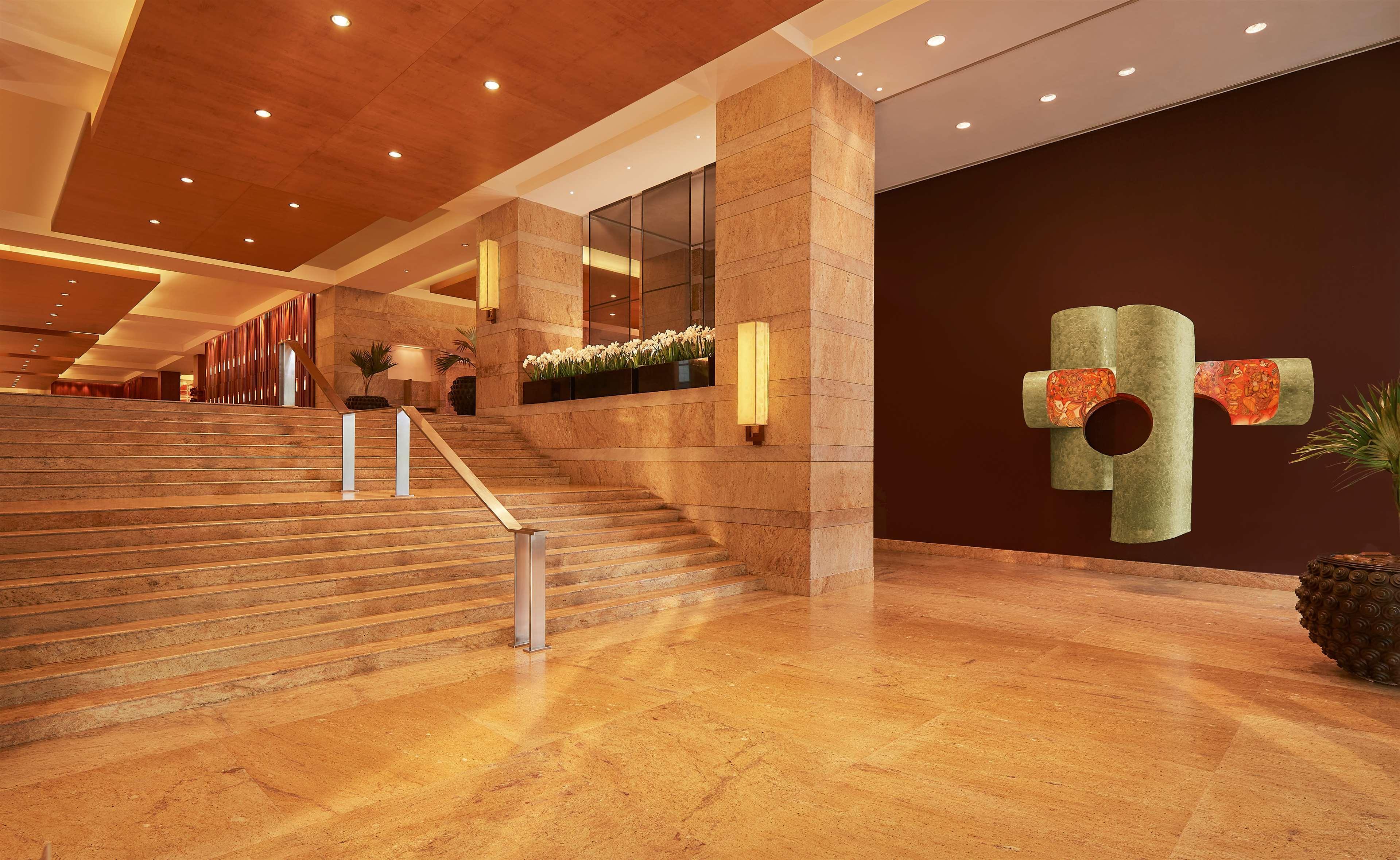 Grand Hyatt Mumbai Hotel And Residences Екстер'єр фото Lobby
