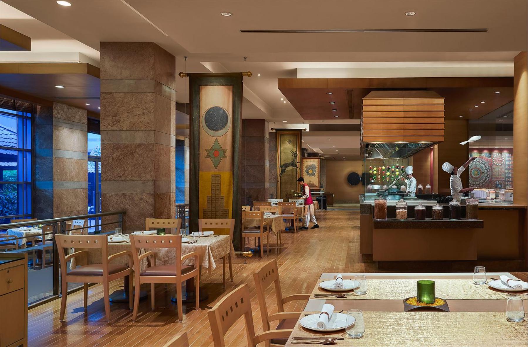 Grand Hyatt Mumbai Hotel And Residences Екстер'єр фото The restaurant
